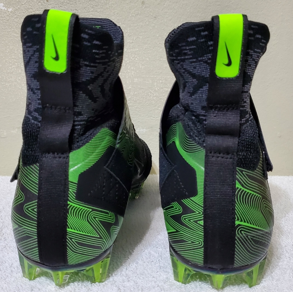 S O L D.....Nike Alpha Menace Elite 2 flyknit football cleat - Picture 4 of 15